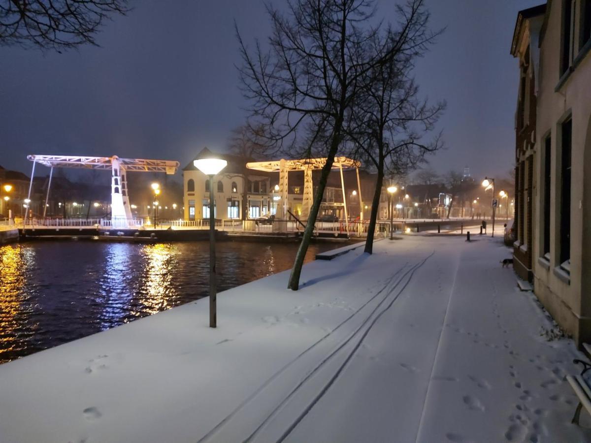Airbnb 'Logeren Aan Het Plein' In Het Centrum Van Меппел Екстер'єр фото
