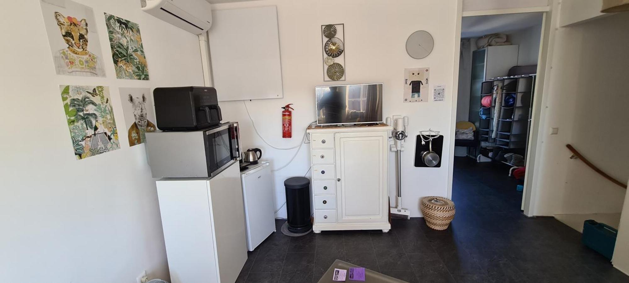 Airbnb 'Logeren Aan Het Plein' In Het Centrum Van Меппел Номер фото
