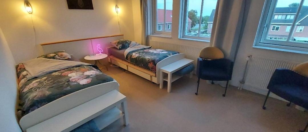 Airbnb 'Logeren Aan Het Plein' In Het Centrum Van Меппел Номер фото